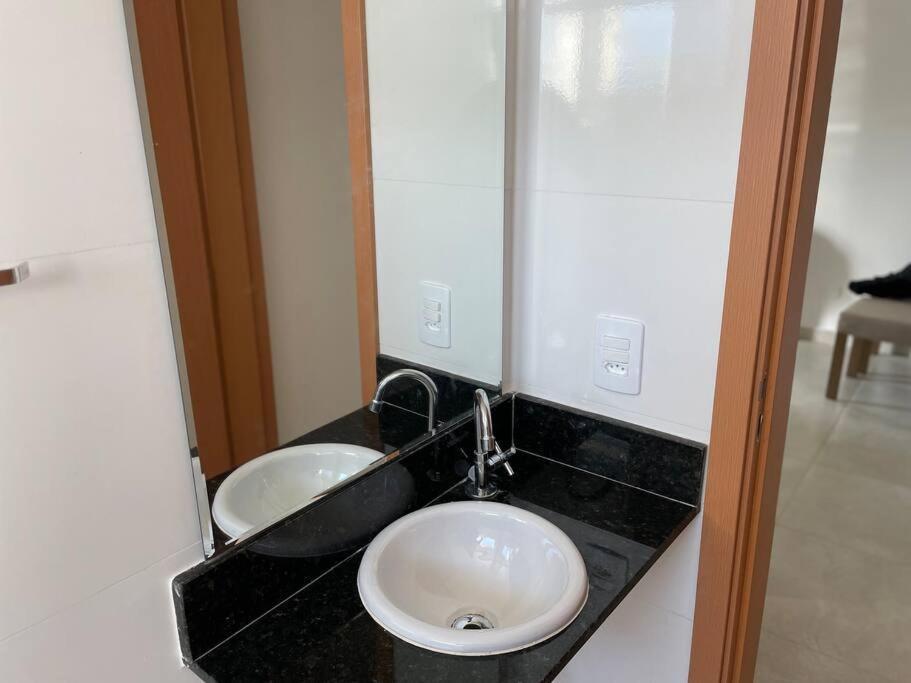 Com Suite+vaga+wi-fi Menos De 90 Mts Da Apartment