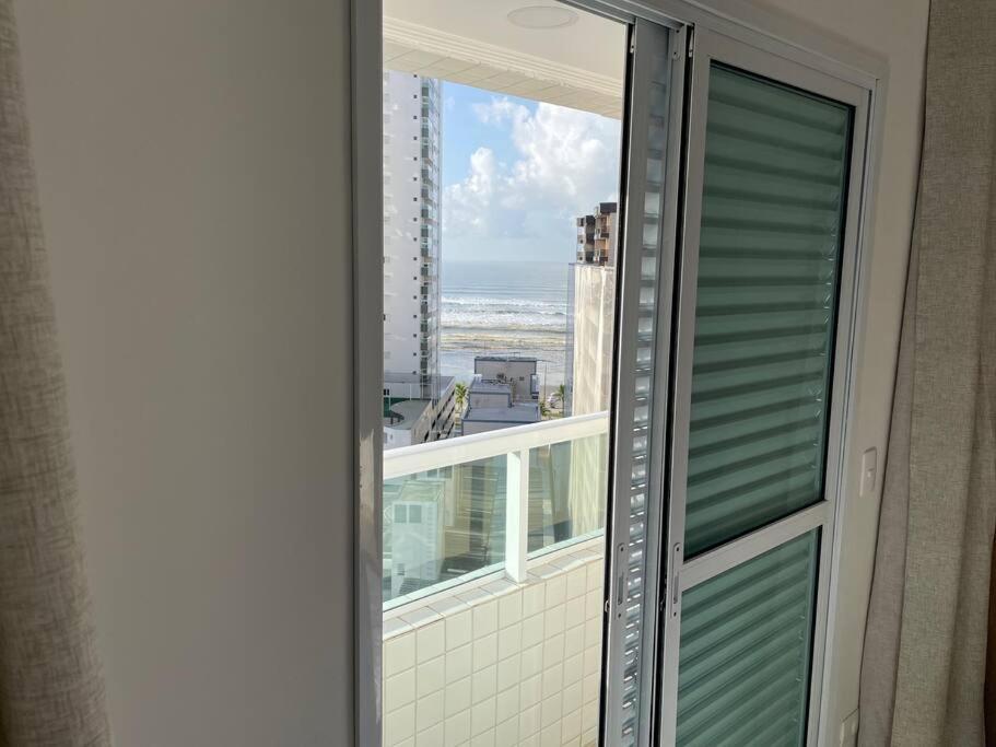 Apartment Com Suite+vaga+wi-fi Menos De 90 Mts Da